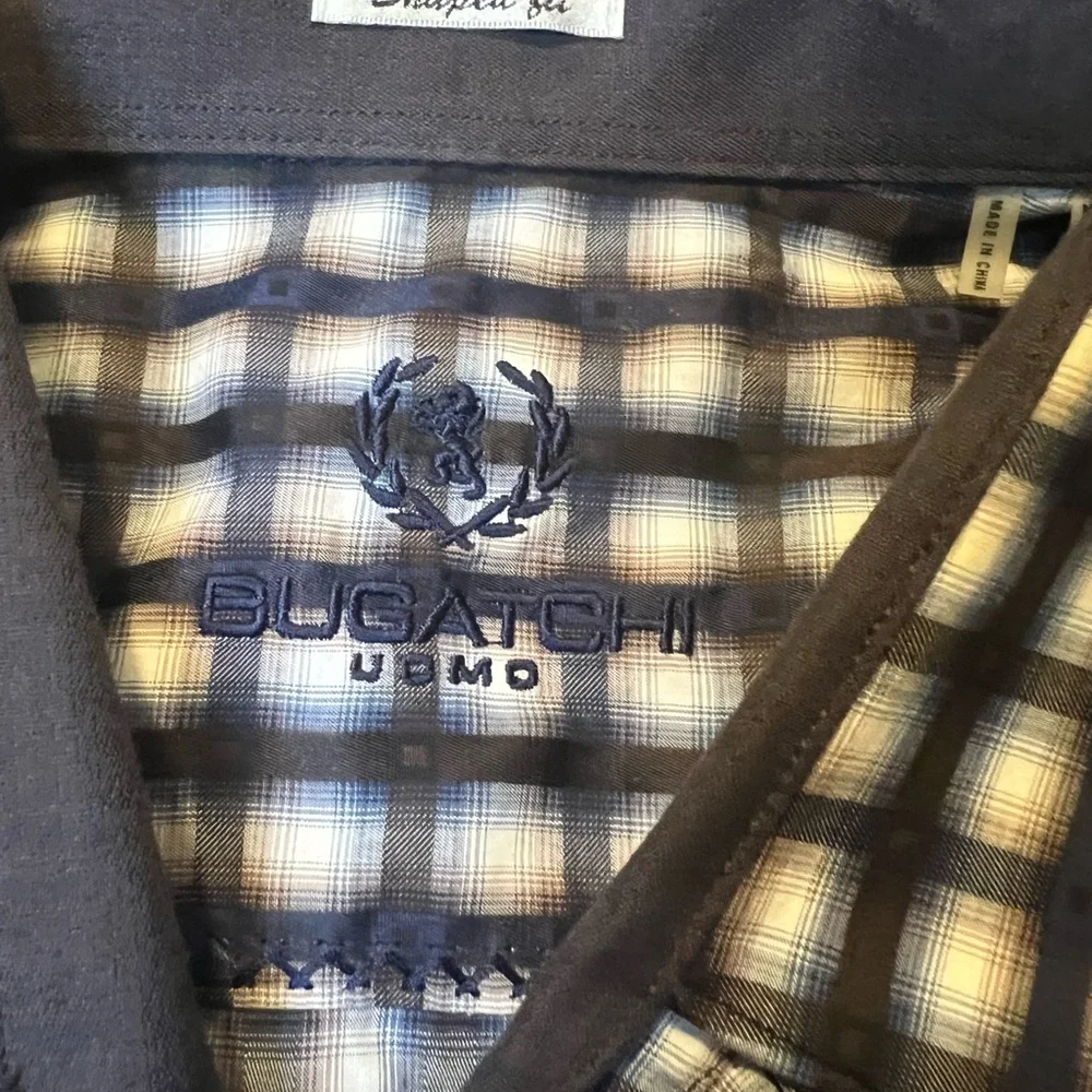 Bugatchi button up - Picture 2 of 5